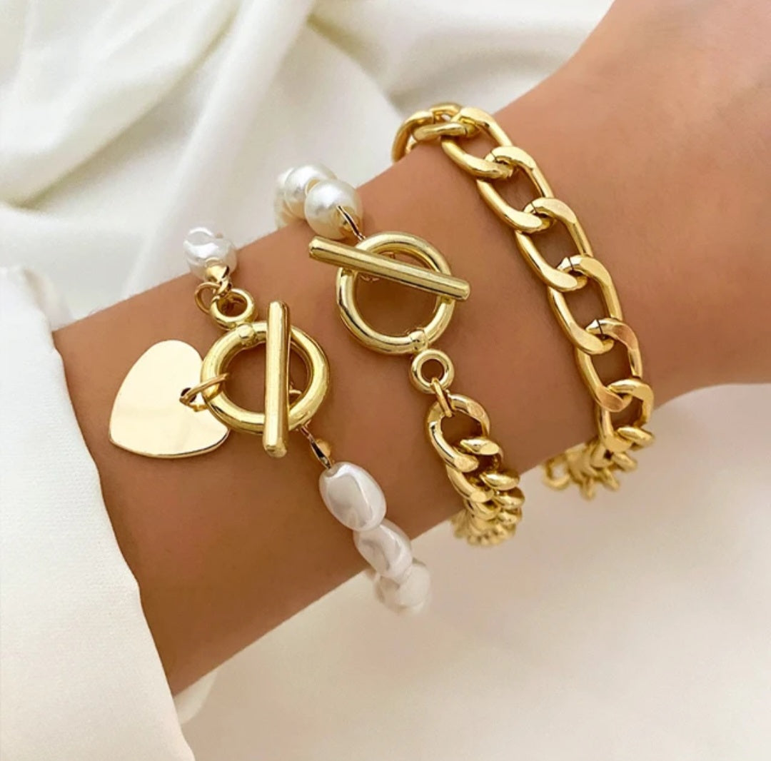 Chain & Pendant Bracelets